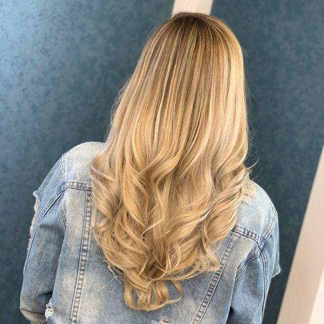Friseur-Team VK Veronika Sprangel in Tostedt Leistungen Damen Balayage 03